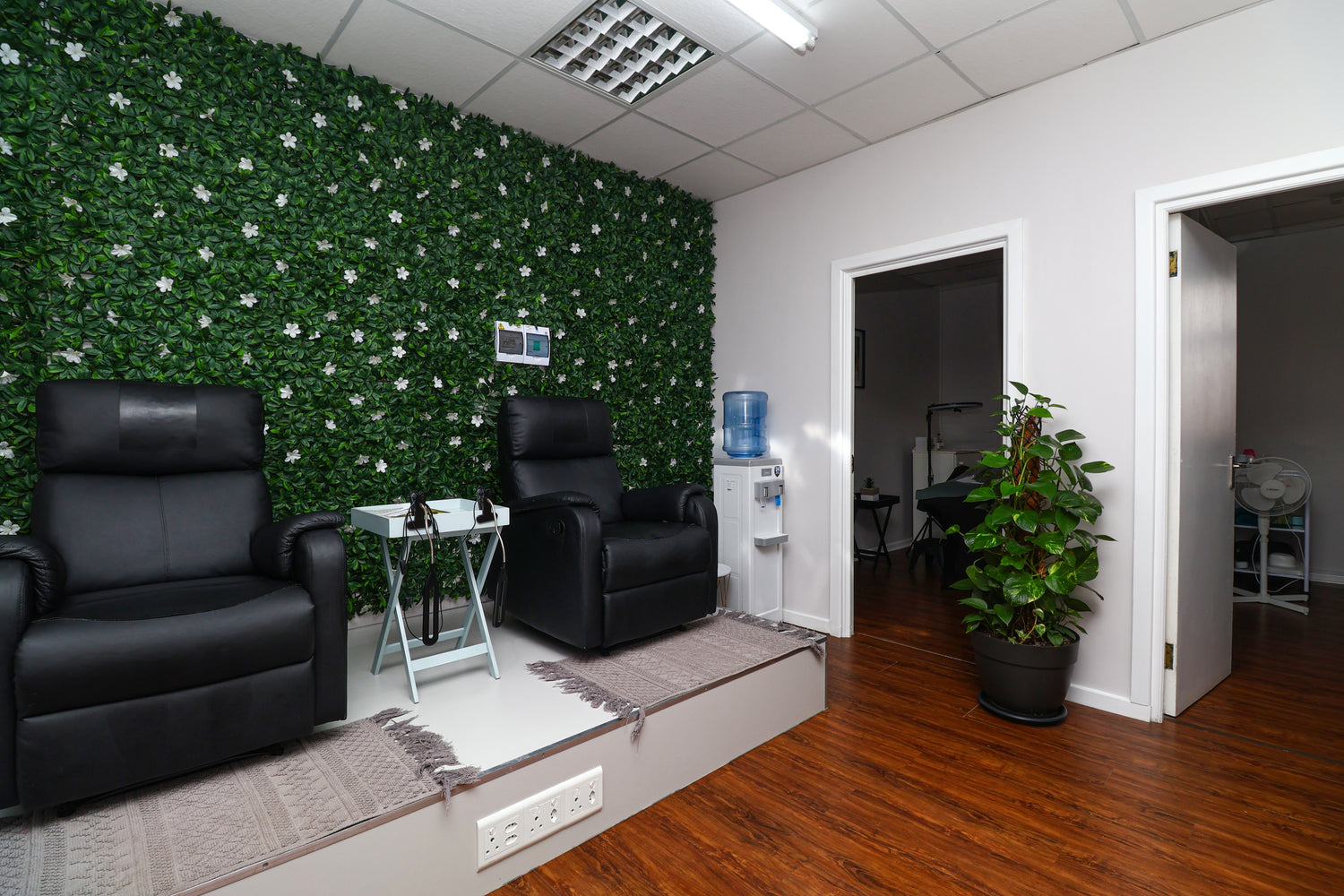 lasting cosmetics beauty salon interior
