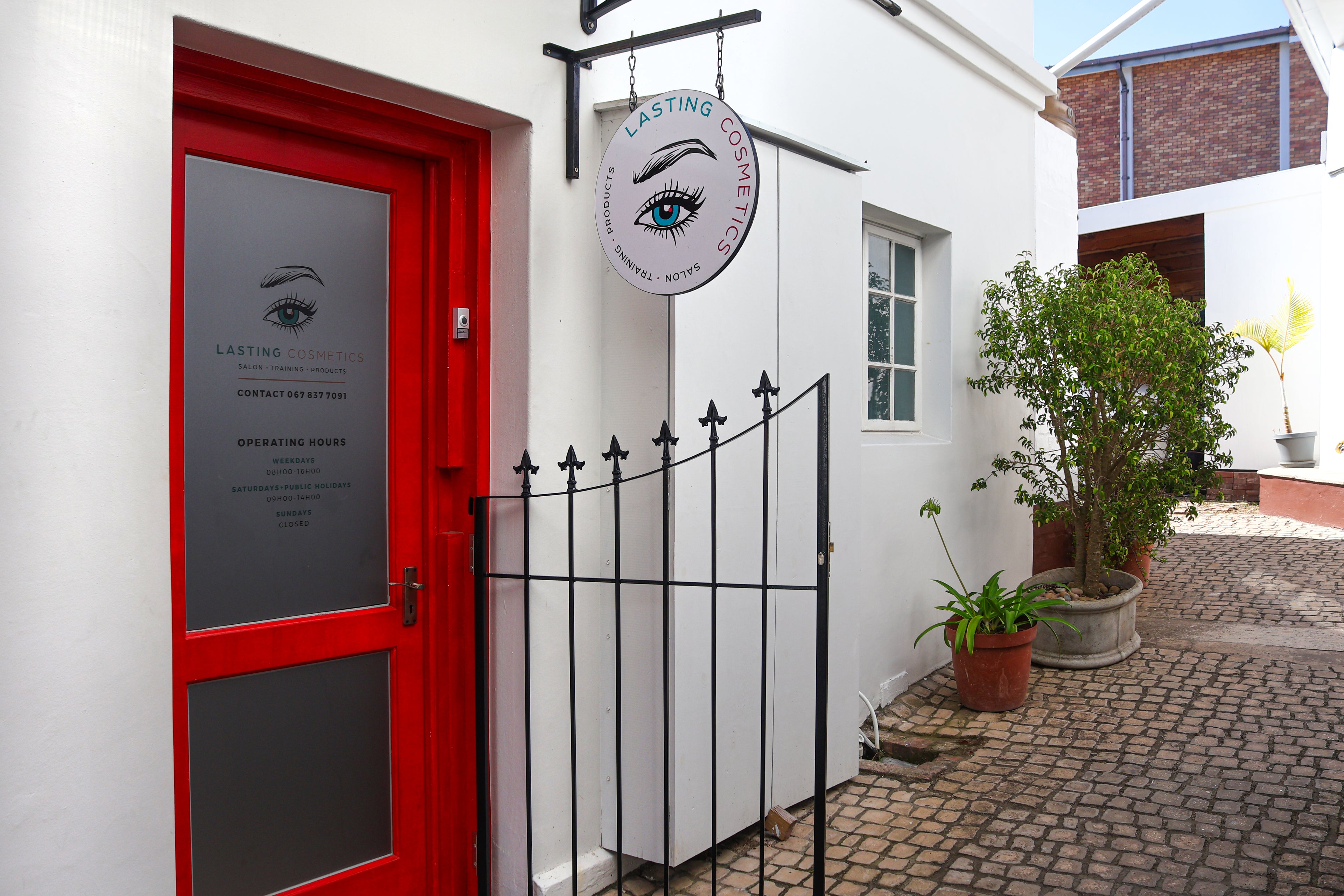 lasting cosmetics shop and beauty salon exterior